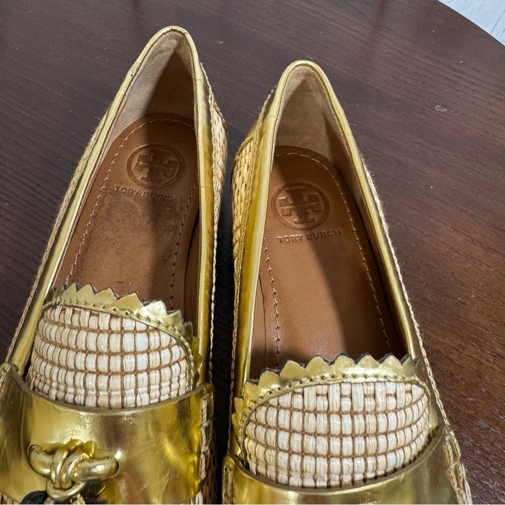 TORY BURCH Raffia & Metallic Gold Leather Trims Loafers in size 6 New - Picture 10 of 15